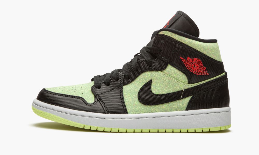 Nike Air Jordan 1 Mid SE "Barely Volt / Chile Red" Ženske Čevlji Črne Rdeče Zelene | Slovenija-7280961